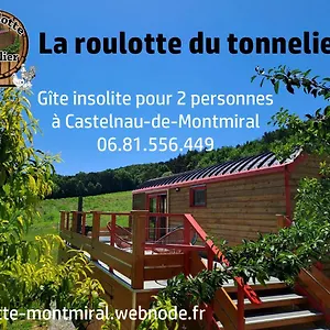 la-roulotte-du-tonnelier-castelnau-de-montmiral.midi-pyreneeshotels.com/