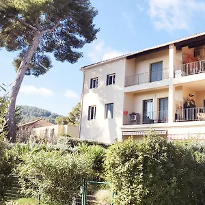 la-suite-costabella-hyres-les-palmiers.fr-provencehotel.com/